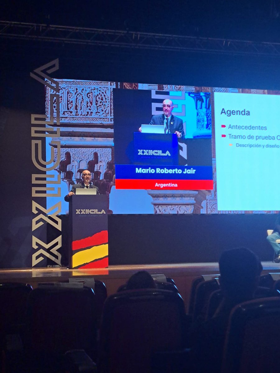 Nuestro Presidente, Ing. Mario Jair, disertando en el XXIICILA como parte de la delegación de la Comisión Permanente del Asfalto.

#XXIICILA #asfalto