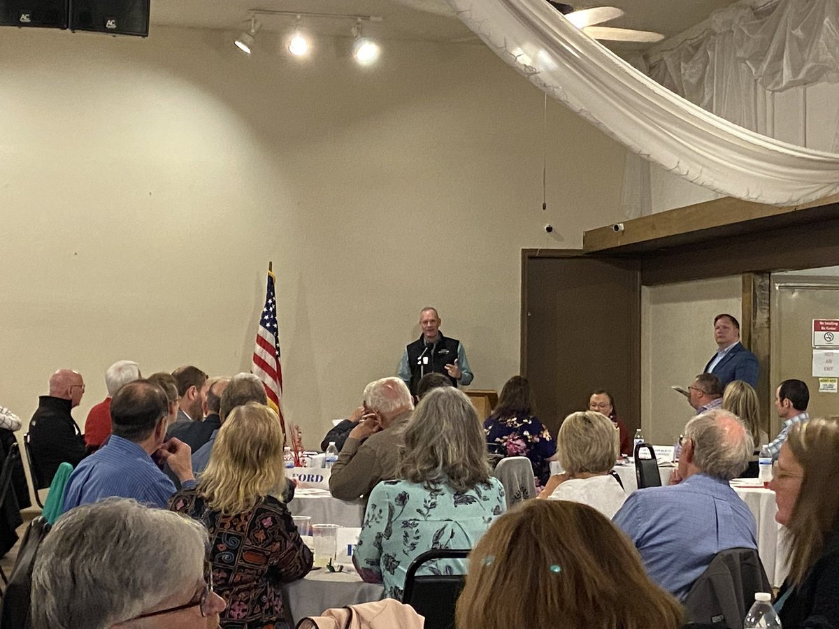 TimSmithIndiana's tweet photo. Great to be making the case to #EndWokeness and #ExpandFreedom at the Jay County Lincoln Day Dinner.
Always enjoy seeing so many dedicated Hoosier Republicans. https://t.co/xTXFJ7j8Mx