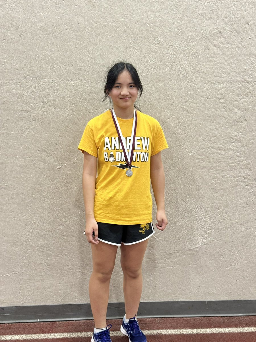 JulieDeruiter's tweet photo. Our freshman badminton team ended their season at our best of the west tournament today! Congratulations to our medalists!
Hailey- 2nd singles, 2nd place
Rose and Avery- 1st doubles, 4th place Lauren and khalilah- 3rd doubles, 2nd place Very proud of this team!
@vjabadminton https://t.co/zTumdz5anI