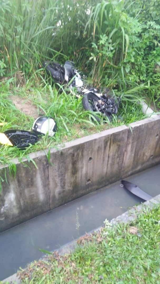 Datuk hantar cucu pergi sekolah mati di tempat kejadian. Di langgar kenderaan di pandu bangla/nepal