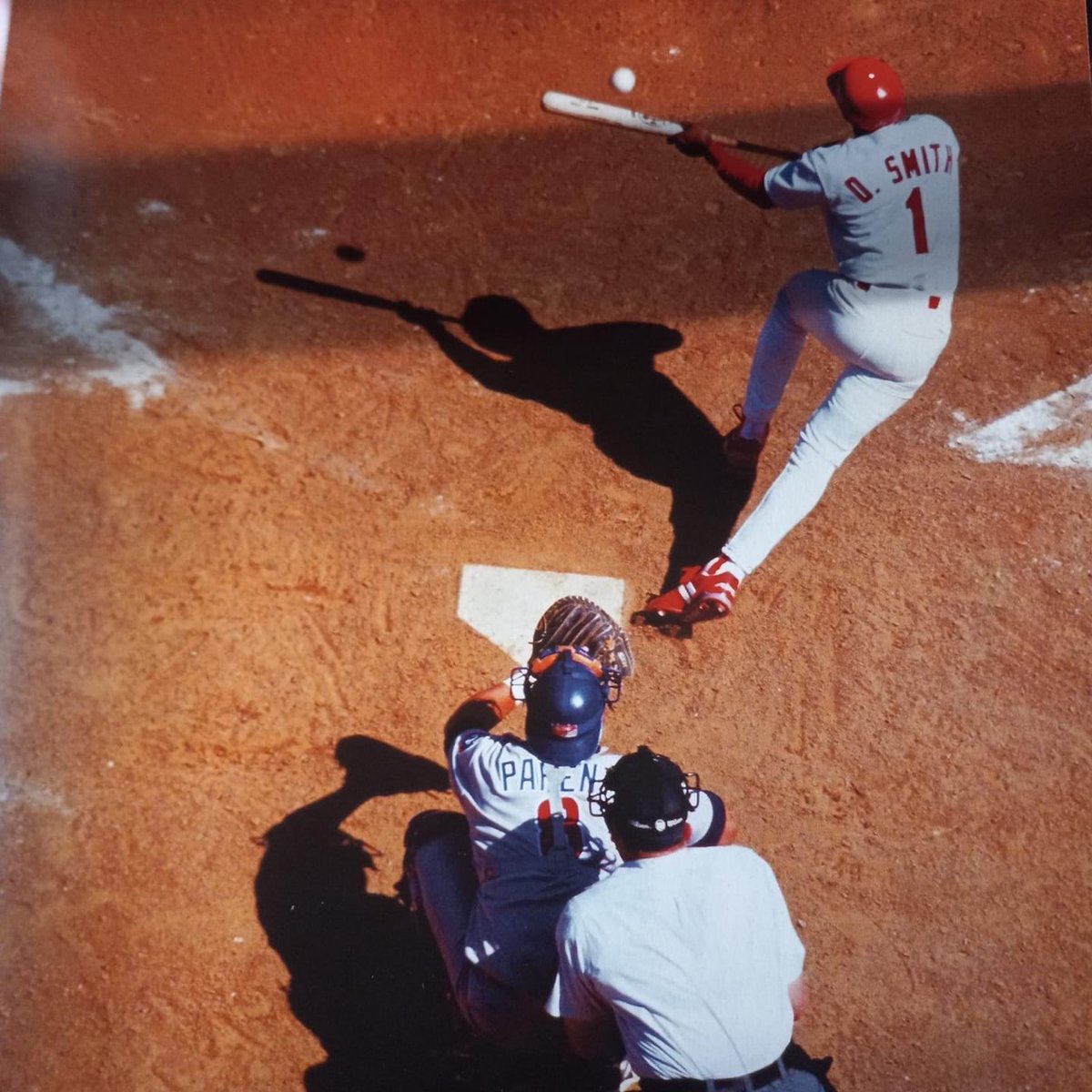 The drag bunt is a lost art, and one of the best to ever do it was Ozzie Smith. #STLCards #ForTheLou