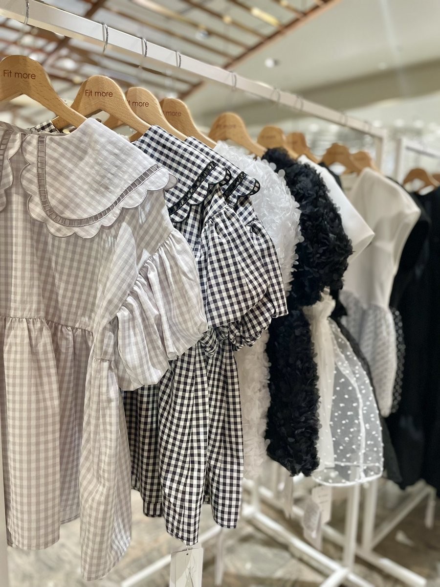 isetan_fashion's tweet photo. 【開催中📍】〈Fit more〉限定カラーも登場🩵🩶一部アイテムは三越伊勢丹オンラインストアからもお買い求めいただけます。https://t.co/RZViXtjlUb

#Fitmore #フィットモア #甘めコーデ #大人かわいい
▼ 4/24(水)～4/30(火) 
▼本館2階ザ・ステージ#2 https://t.co/jbQCYNeusw