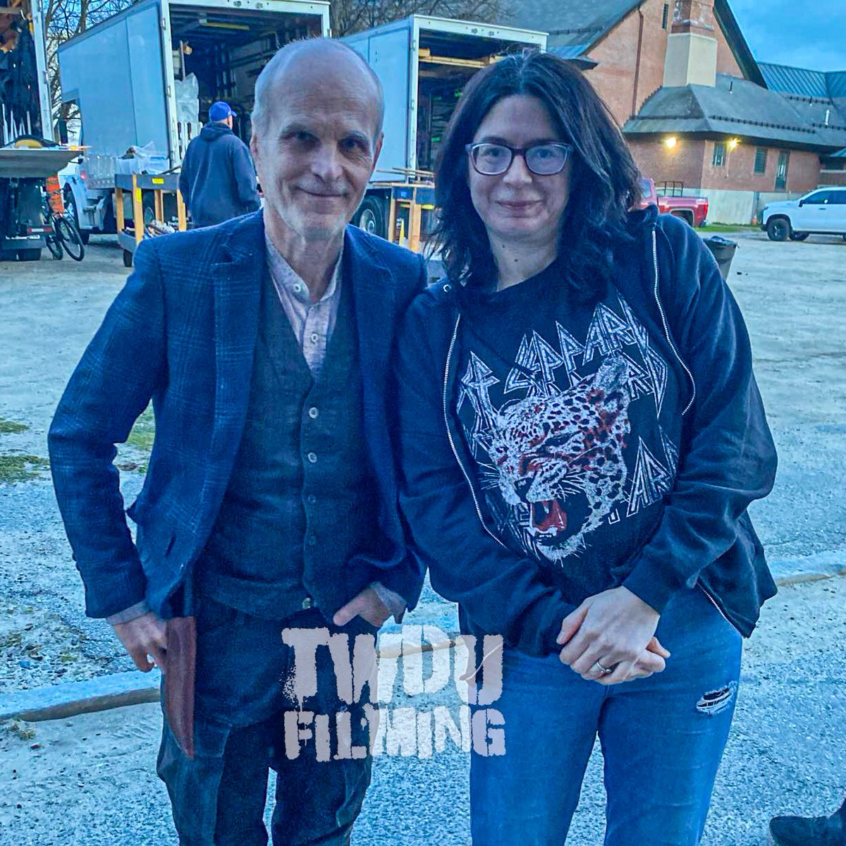 🎥#TWDDeadCity Season 2: Episode 202 (4/23/24) A lucky fan got to meet Željko Ivanek on set today. 📍St. Jean Baptiste Church | Lowell, MA