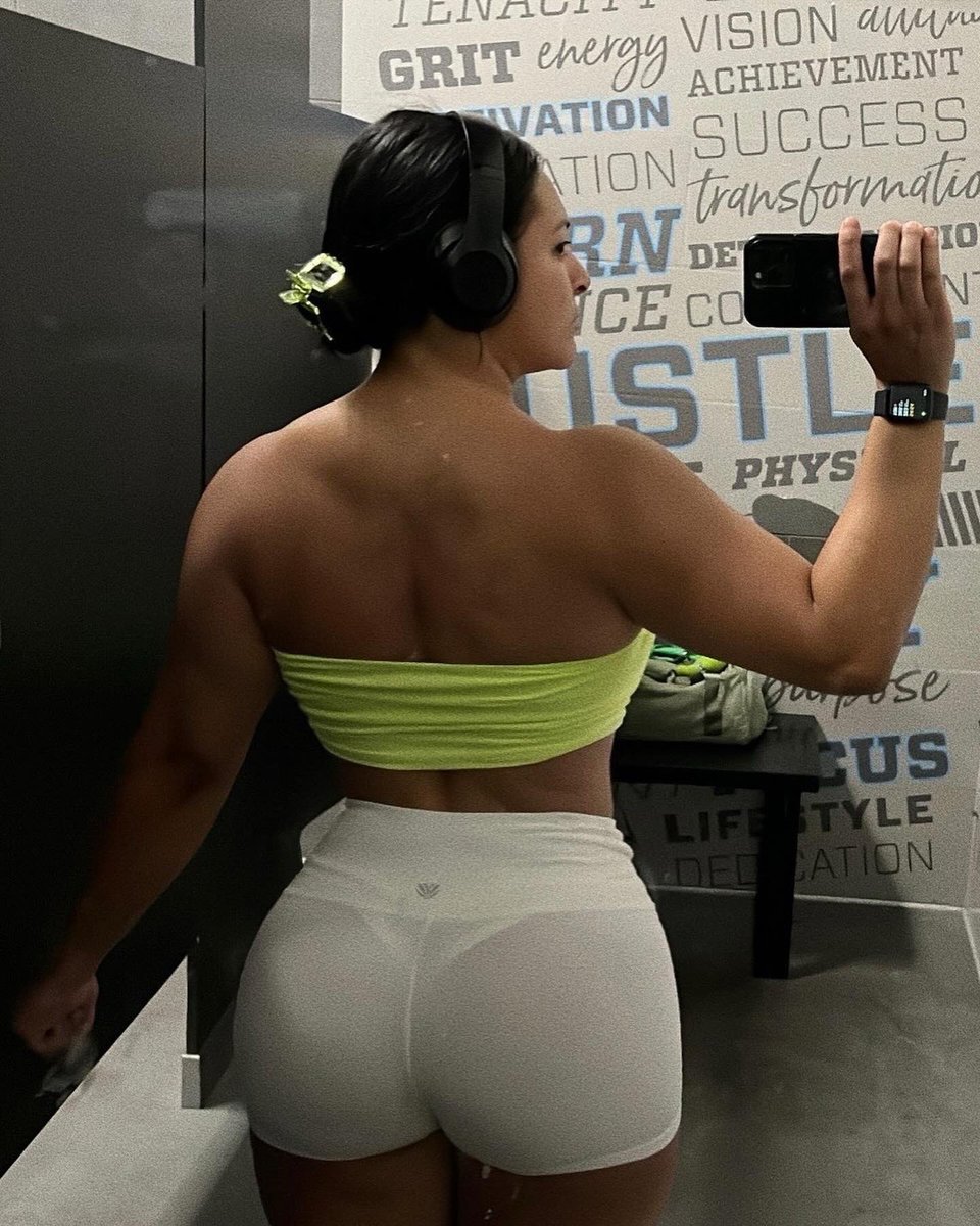 Tube top for back day💚