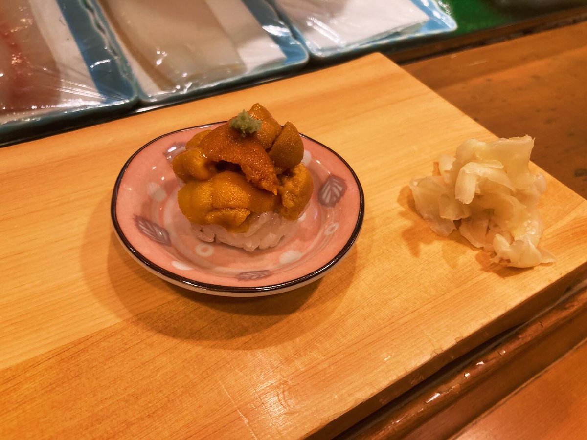 pinky5NFT's tweet photo. 鮨処 西鶴 本店
札幌市中央区南５条西３丁目８ Ｎ・グランデビル 1Ｆ
どの料理もとても美味しい。
札幌にきたらおすすめの寿司屋です。
値段も結構リーズナブルな方です。
 #札幌 #すすきの #九星気学 #北海道旅行 #日本 #北海道 #旅行 #絶景 #秘湯 #温泉 #癒し #ひとり旅 #グルメ #絶品料理 https://t.co/V9Mlm90G4V