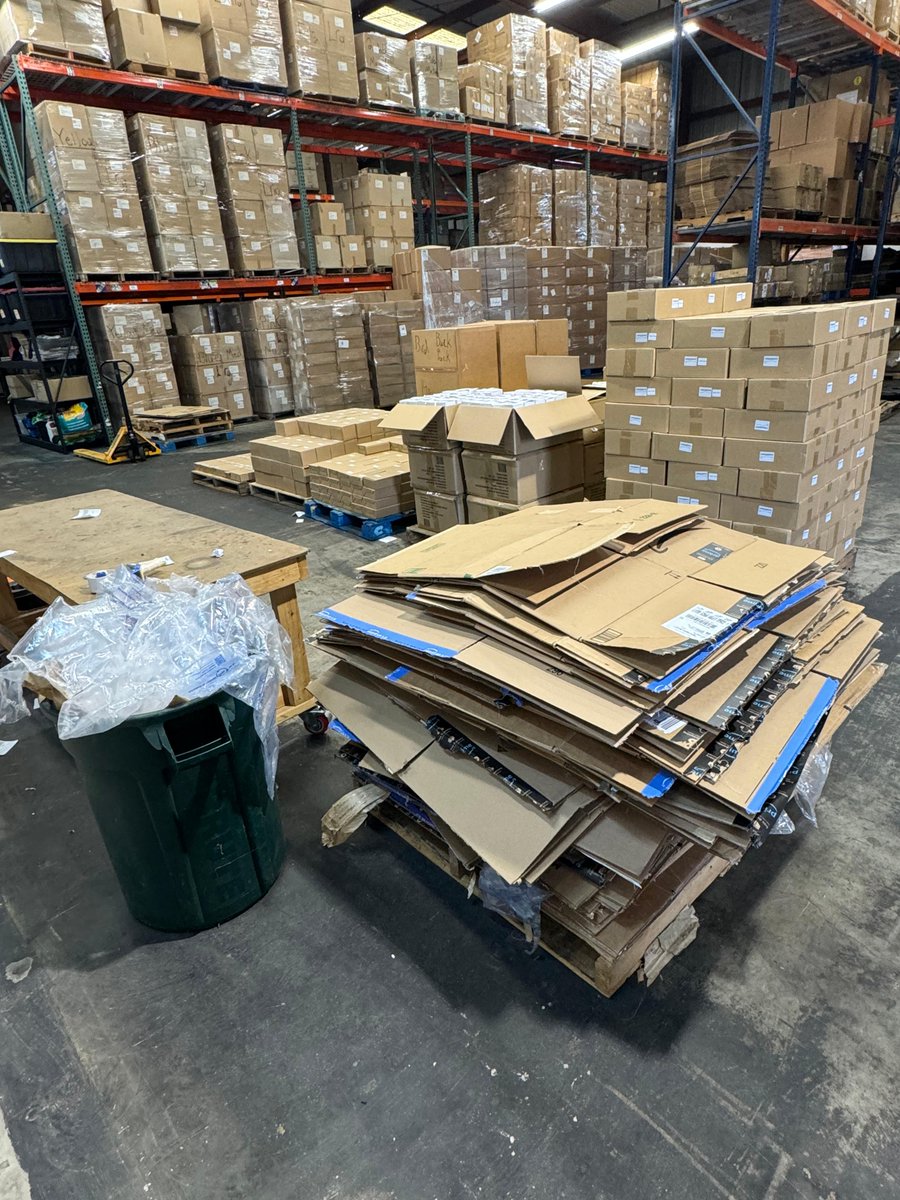 FbaZoom's tweet photo. 🚨 Facing product packaging nightmares and FNSKU mix-ups at Amazon? We've got your back! 📦✨ Our Removal Order Services are here to rescue your Amazon business. Partner with Momentum Warehousing today and turn those challenges into opportunities! 💪 #ProductPrep #RemovalOrders https://t.co/rfO2G00AVk
