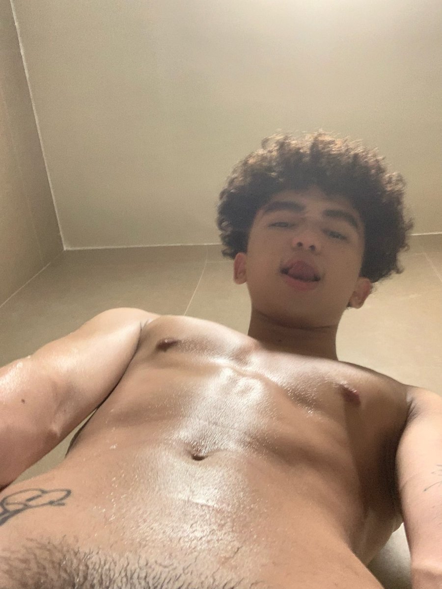primomarbino26's tweet photo. I’m back https://t.co/hd3m2QviqG