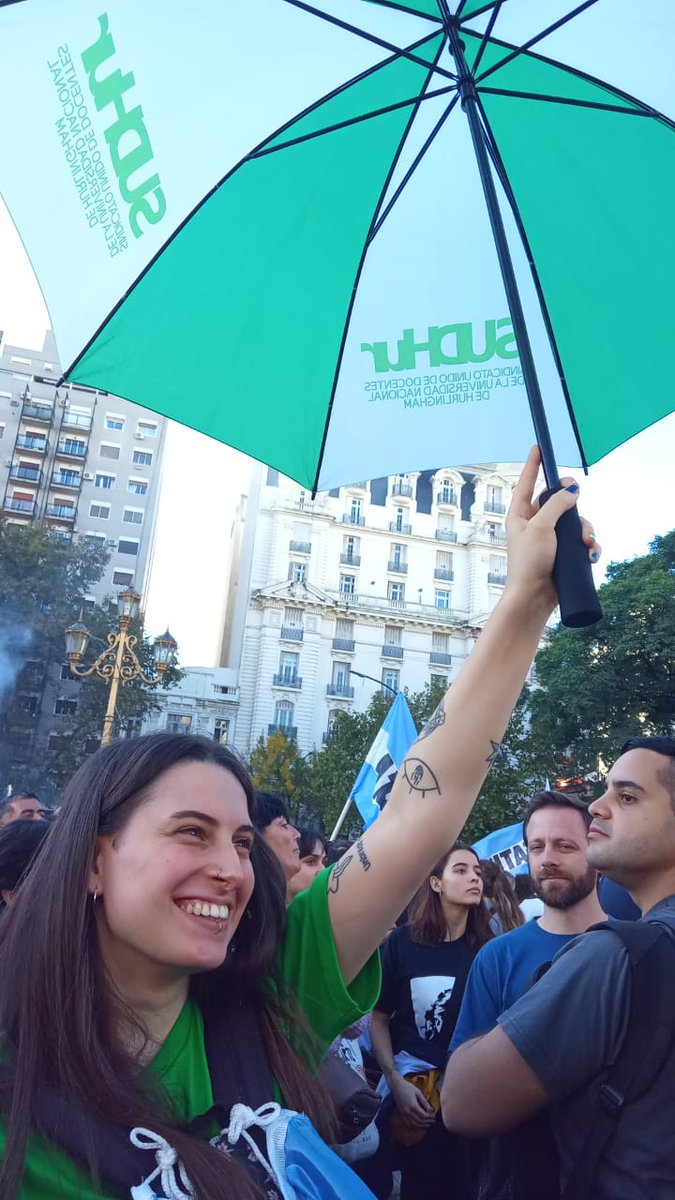 malenipe's tweet image. este pueblo no cambia de idea