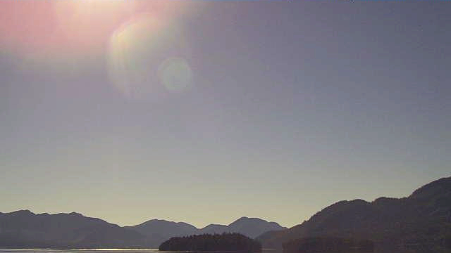 That Must Be A Lens Flare ! 🙄