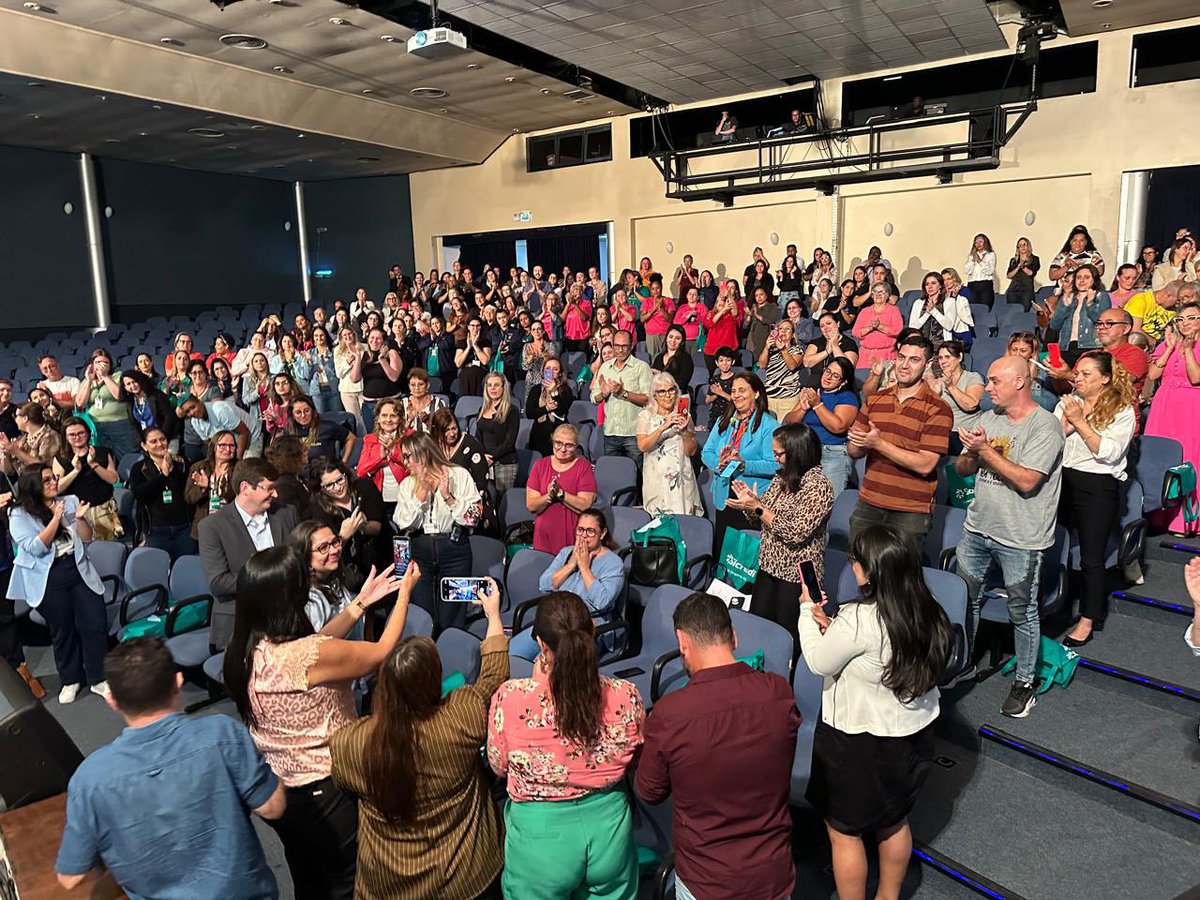 tanisesabino's tweet photo. Hoje aconteceu o III Seminário Autismo em pauta: diagnóstico, tratamento e inclusão promovido pela Frente Parlamentar da Saúde Mental da @camarapoa e pela  @AMRIGS. Obrigada @AMRIGS pela parceria. https://t.co/ZZ5yOA3ObK