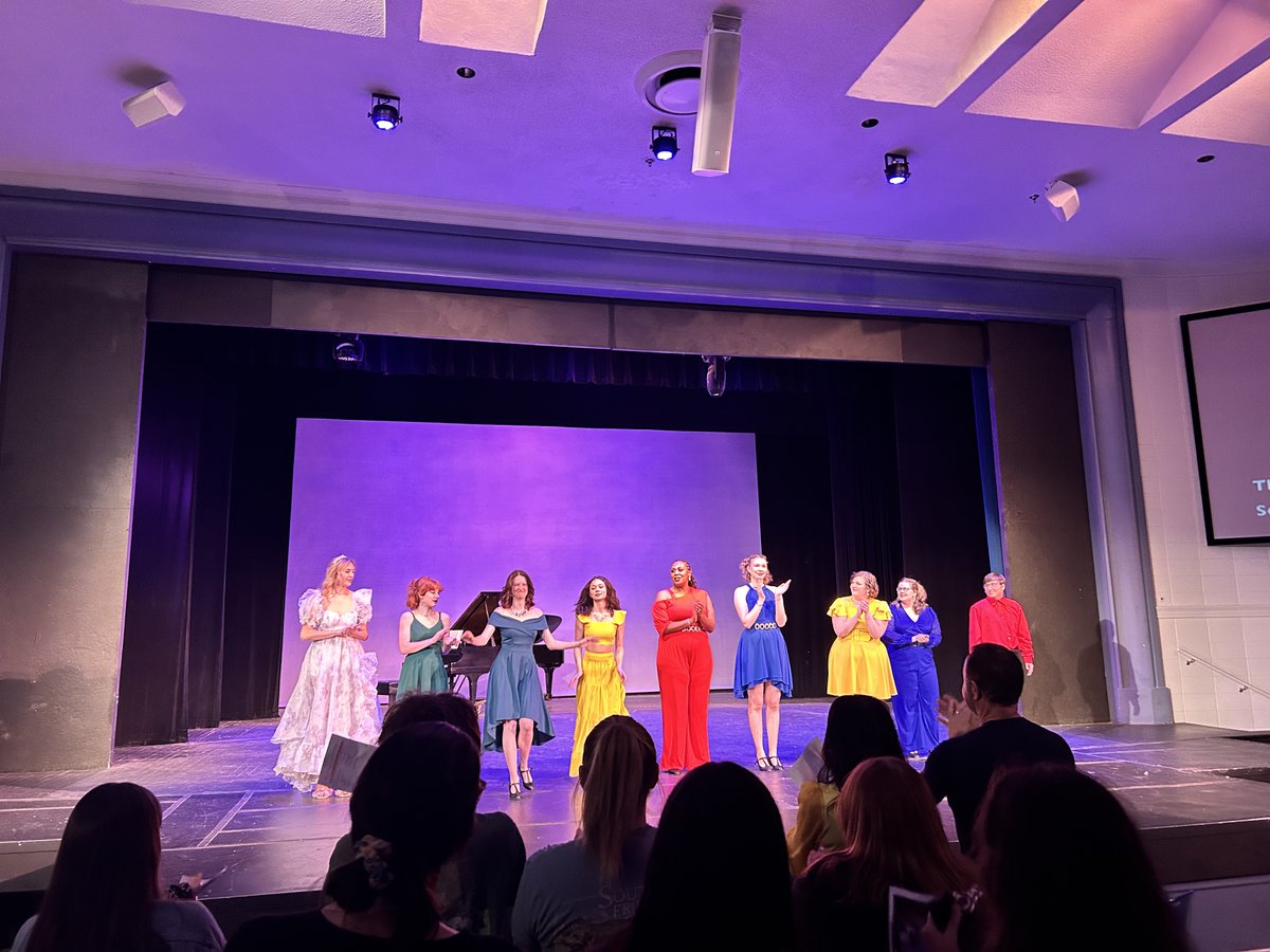 Bravo to our incredibly talented Averett University Show Choir! Their performance of 'Dancing Kings and Queens' was truly spectacular. #AllAverett #AverettFamily