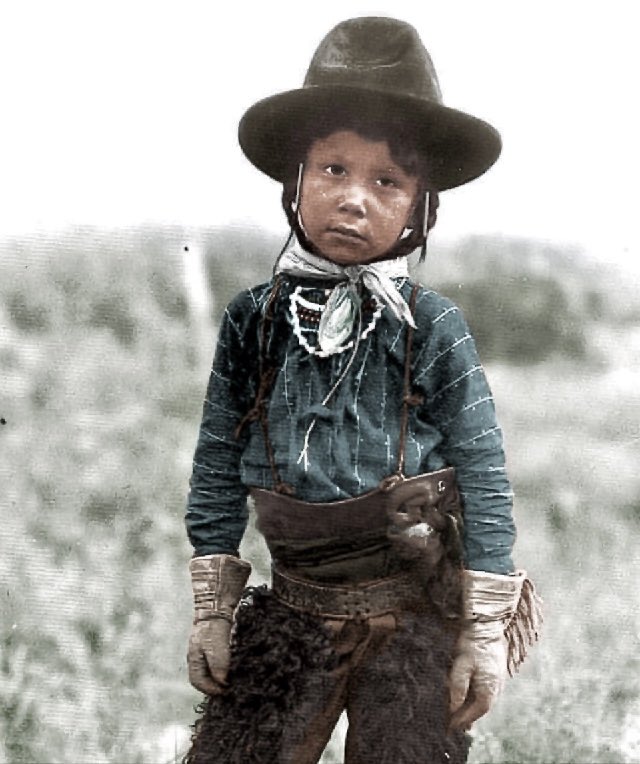 Apsáalooke/Crow boy, circa 1910, photograph by Richard Throssel, colorized by Lorin Morgan-Richards. 

#lorinmorganrichards #colorized #historycolorized #historyincolor #victorian #puebloindians #nativeamerican #americanindian #indigenous #firstpeople #firstnation