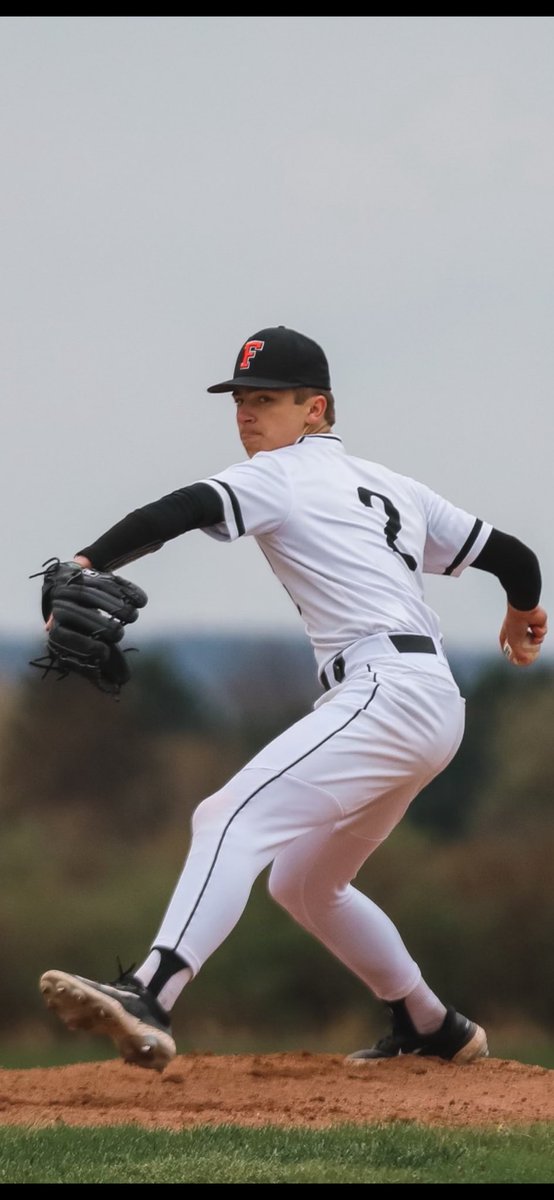 markdputney's tweet photo. @GregLarsonWDOE @GGeobenson @WNYAthletics @MClingersmith 
Final: Fredonia 8 Salamanca 0

Ashton Putney pitched a 1- hitter in a rain shortened 6 inning contest, with 6 K’s and 2 BB’s sitting 81-84, topping at 86.
At the plate, Putney had 4 RBI’s hitting a triple, double, and SF. https://t.co/nBBHA4IwD5