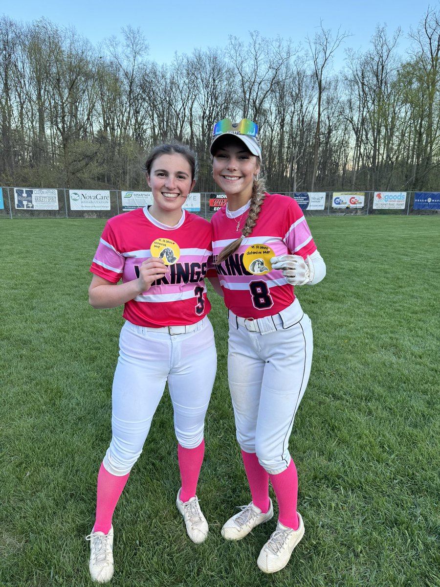 HaslettSoftball's tweet photo. Varsity and JV both both split with St.Johns! 

Offensive Goat - Elaina Martinez
Defensive Goat - Zoe Chapin https://t.co/9oKnLiEVRM