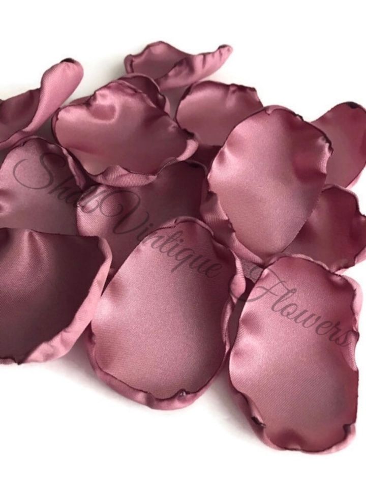 🌸 Dreaming of a fairy-tale wedding? Transform your special day with our enchanting Mauve Flower Petals! Perfect for table accents… dlvr.it/T5wYz3 #weddings #bridalshower #weddingaisledecor #intimatewedding #weddingplanning #miniwedding #weddinginspiration #bohowedding