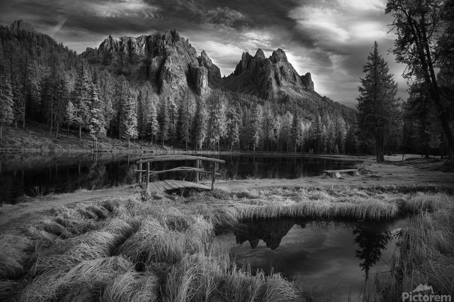 Black and White photography from the Dolomites in Italy #artlife #originalartwork #artfeed #lifeofanartist #expressiveart Click link for info and pricing buff.ly/44bi93t