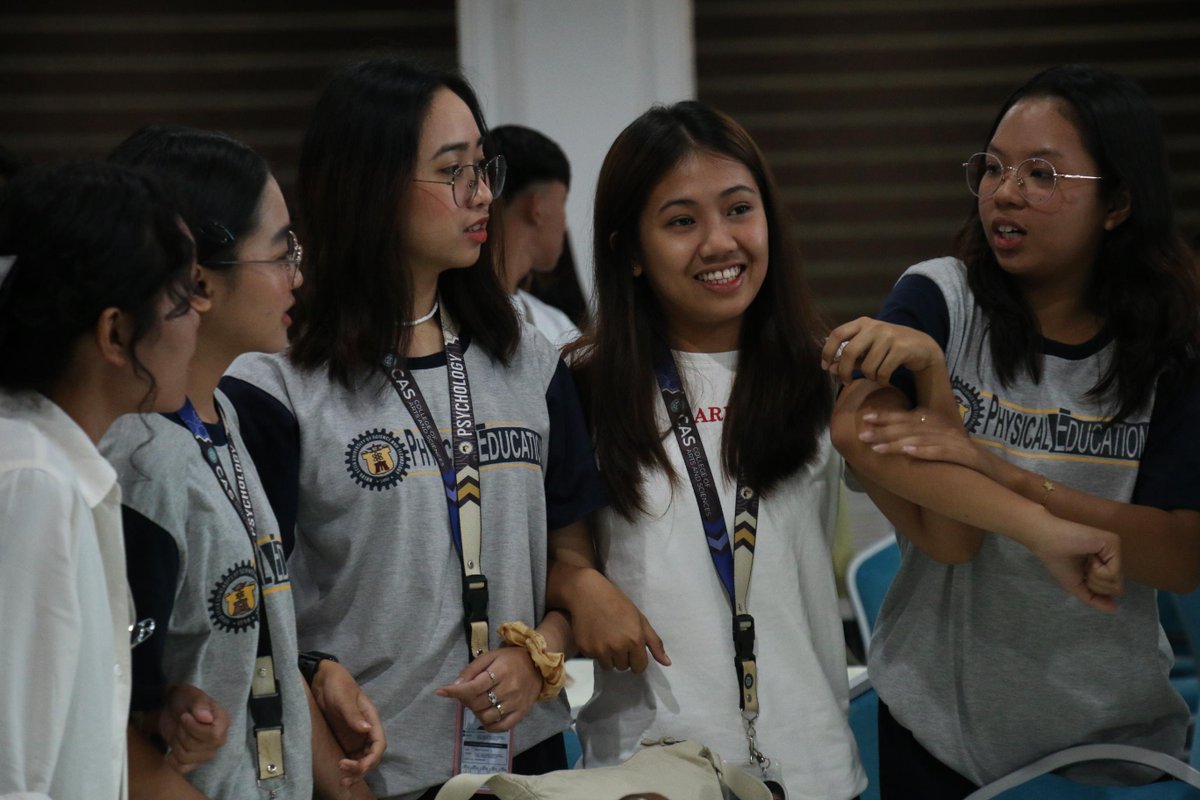 pldt's tweet image. As part of a broad program to promote digital wellness among the youth, @PLDT and @LiveSmart supported a recent mental health initiative of Nueva Ecija University of Science and Technology (NEUST). Read more: bit.ly/4b4BG8b

#BetterToday @riyanportuguez