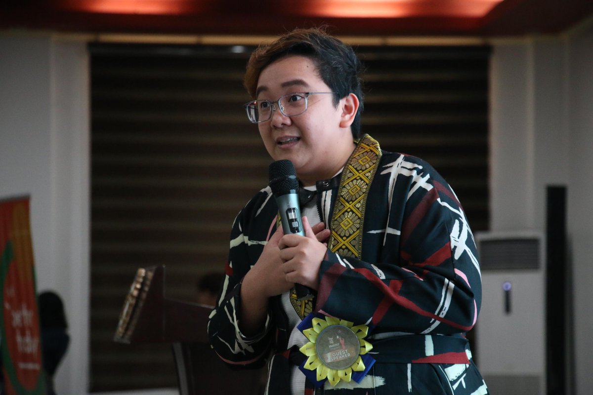 pldt's tweet image. As part of a broad program to promote digital wellness among the youth, @PLDT and @LiveSmart supported a recent mental health initiative of Nueva Ecija University of Science and Technology (NEUST). Read more: bit.ly/4b4BG8b

#BetterToday @riyanportuguez