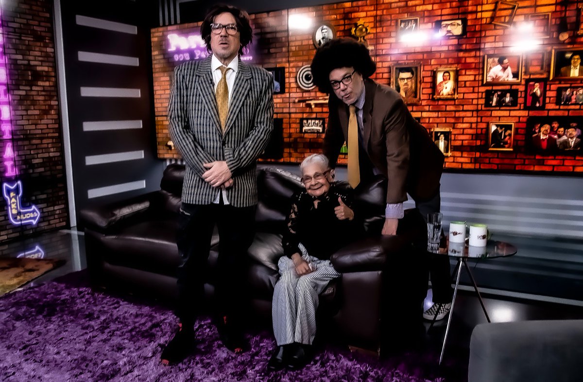 LaTele_Letal's tweet photo. En #ParaAhi de #LaTeleLetal estos tres personajes degustarán los mejores vídeos de la marcha.
9pm en canales 107/1007 de @ClaroColombia https://t.co/L4bhf4uMYW