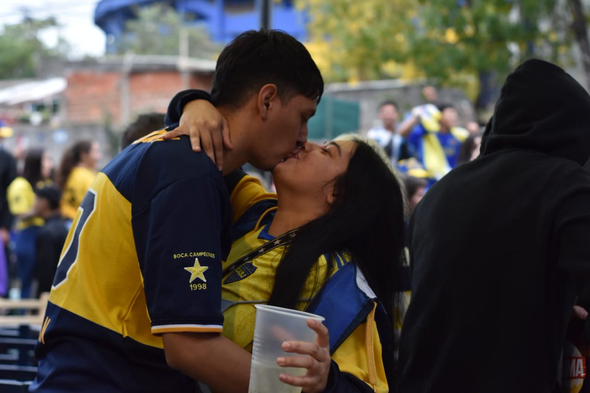AleAcosta129's tweet photo. 💙💛💙 y @frettealmendra https://t.co/IkyasKysrh