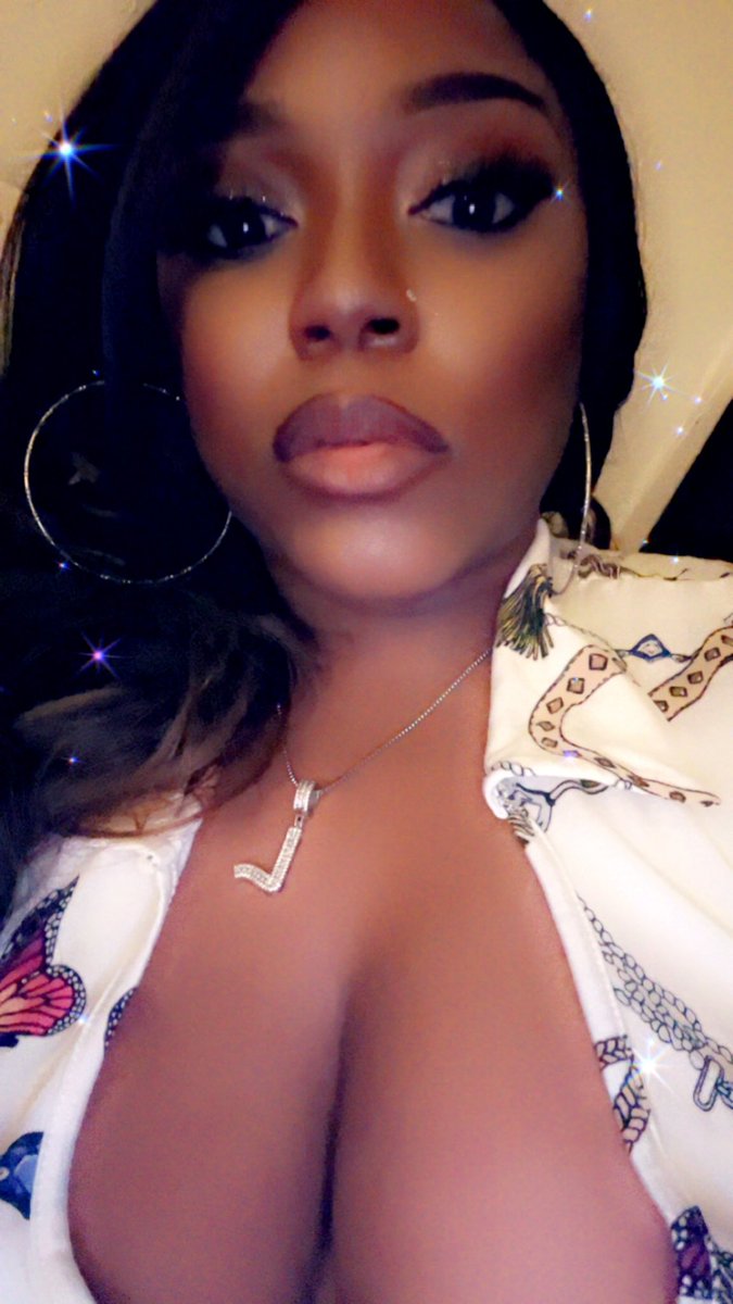 Natural_Shawtyy's tweet photo. Where’s da love ? https://t.co/ugU7O8wN7M