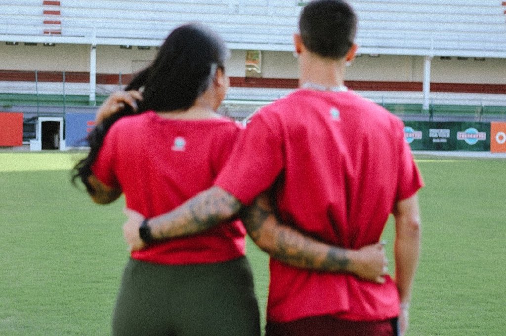 forni021's tweet photo. E foi pelo amor ao @FluminenseFC 
Que surgiu essa união ❤️🤍💚 https://t.co/LP4HNZM5fz