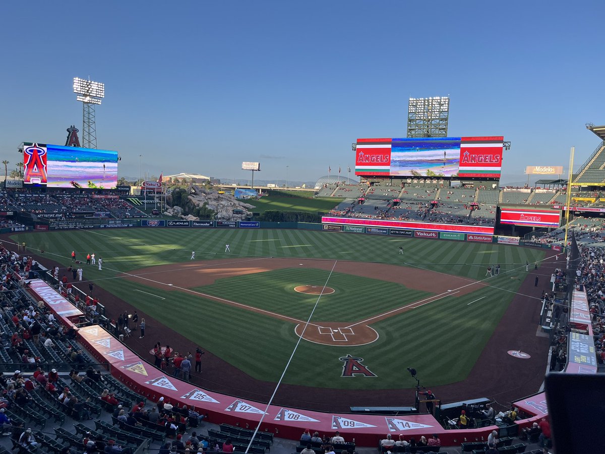 Up late? Join me and @BrettHollander for night 2 of @Orioles Baseball After Dark! Grayson on the mound and O’s trying to take another series against the Angels! We’ve got the call on @98Rock @wbalradio and the Os Radio Network!