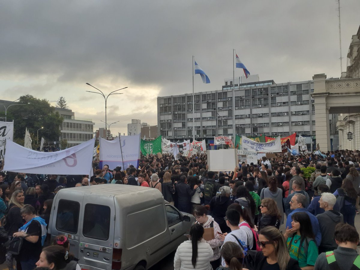 anabelbarreto7's tweet photo. #UniversidadPublicaSiempre #MarchaFederalUniversitaria #23ATodosALasCalles https://t.co/guLS6oAR5U