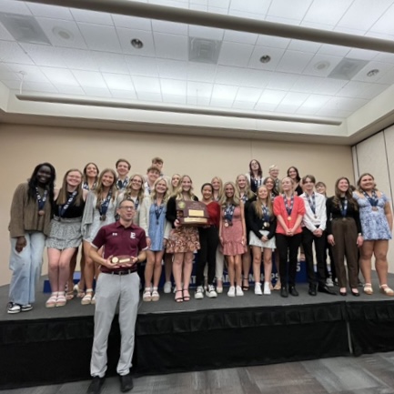 For the 4th time in school history – and the 2nd year in a row – Papillion La Vista High School is bringing home the NSAA CLASS A STATE JOURNALISM CHAMPIONSHIP! The students had an incredible day with 9 event champions out of 25 events. Great night for the Monarchs! #PLCSGreat