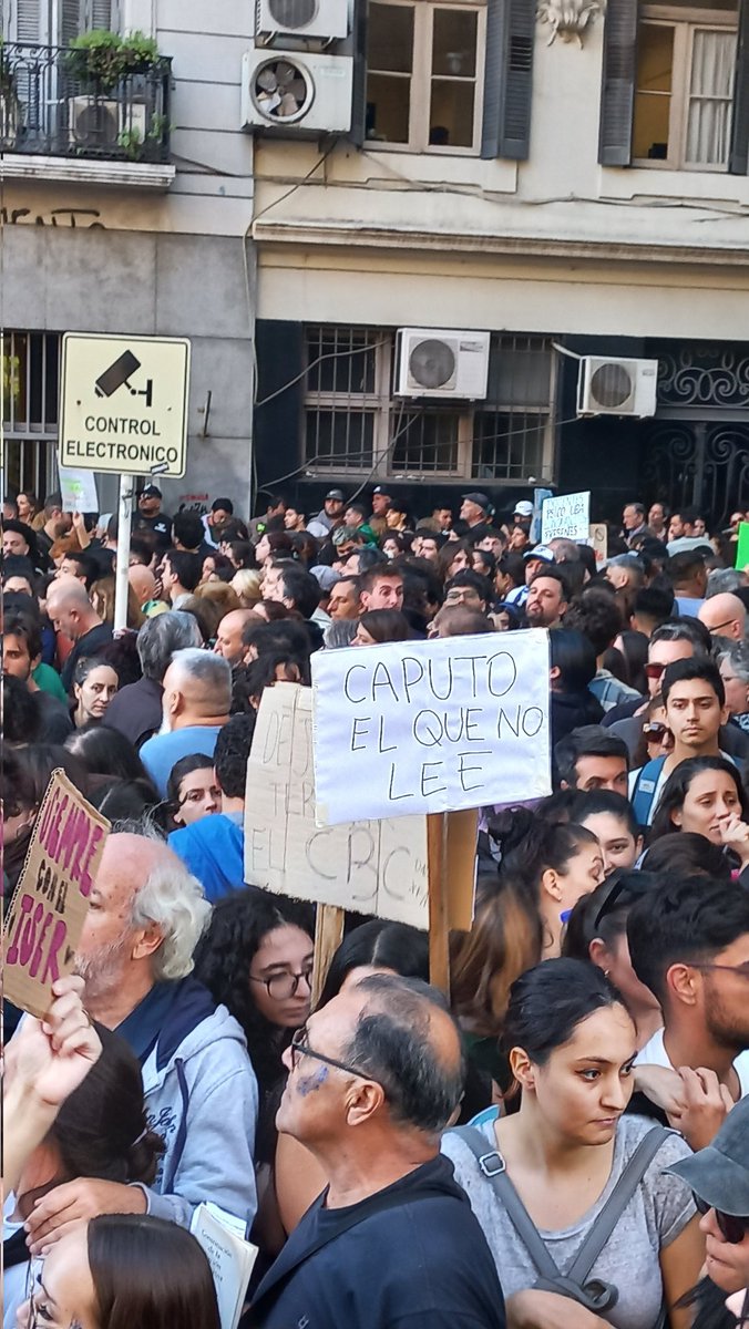 Siempre donde hay que estar. #MarchaUniversitaria #MarchaFederalUniversitaria