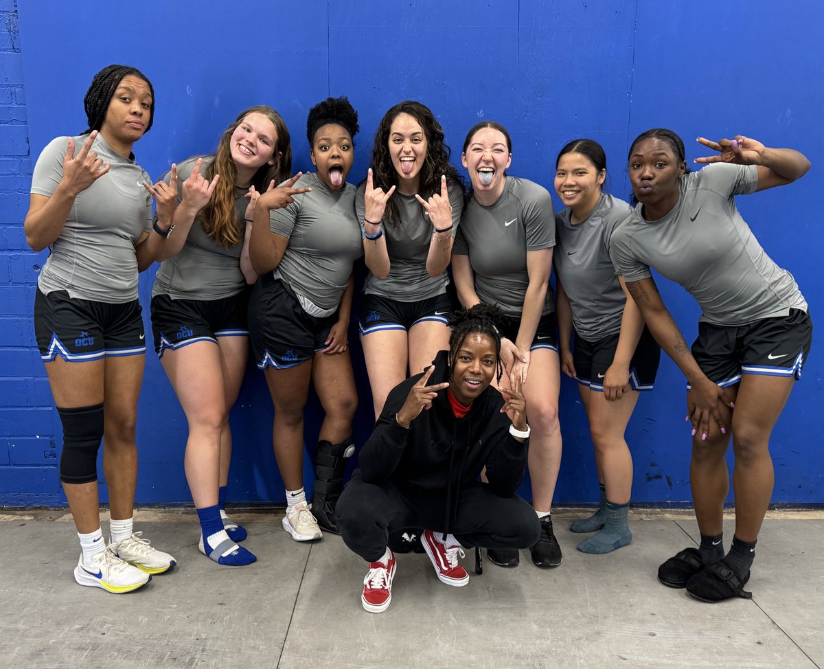seigenthaler03's tweet photo. Extremely lucky to have had you inside our program @CoachTee_0!! Congrats on the next stage in the journey!! I am going to miss you!! #LegacyLeft https://t.co/SnXxlrOYaS