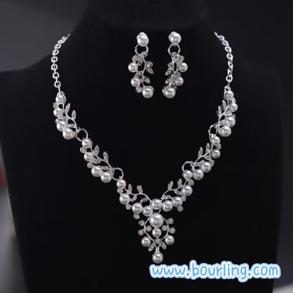 Shop the new and hot products:
Shop Item ID:2572271
Click link in bio to shop SAME

 #goldnecklace
#necklacedesign
#handmadenecklace
#necklacestatement
#statementnecklace
#chokernecklace
#beadednecklace
#crystalnecklace
#necklacelove
#necklacefashion
#macramenecklace
