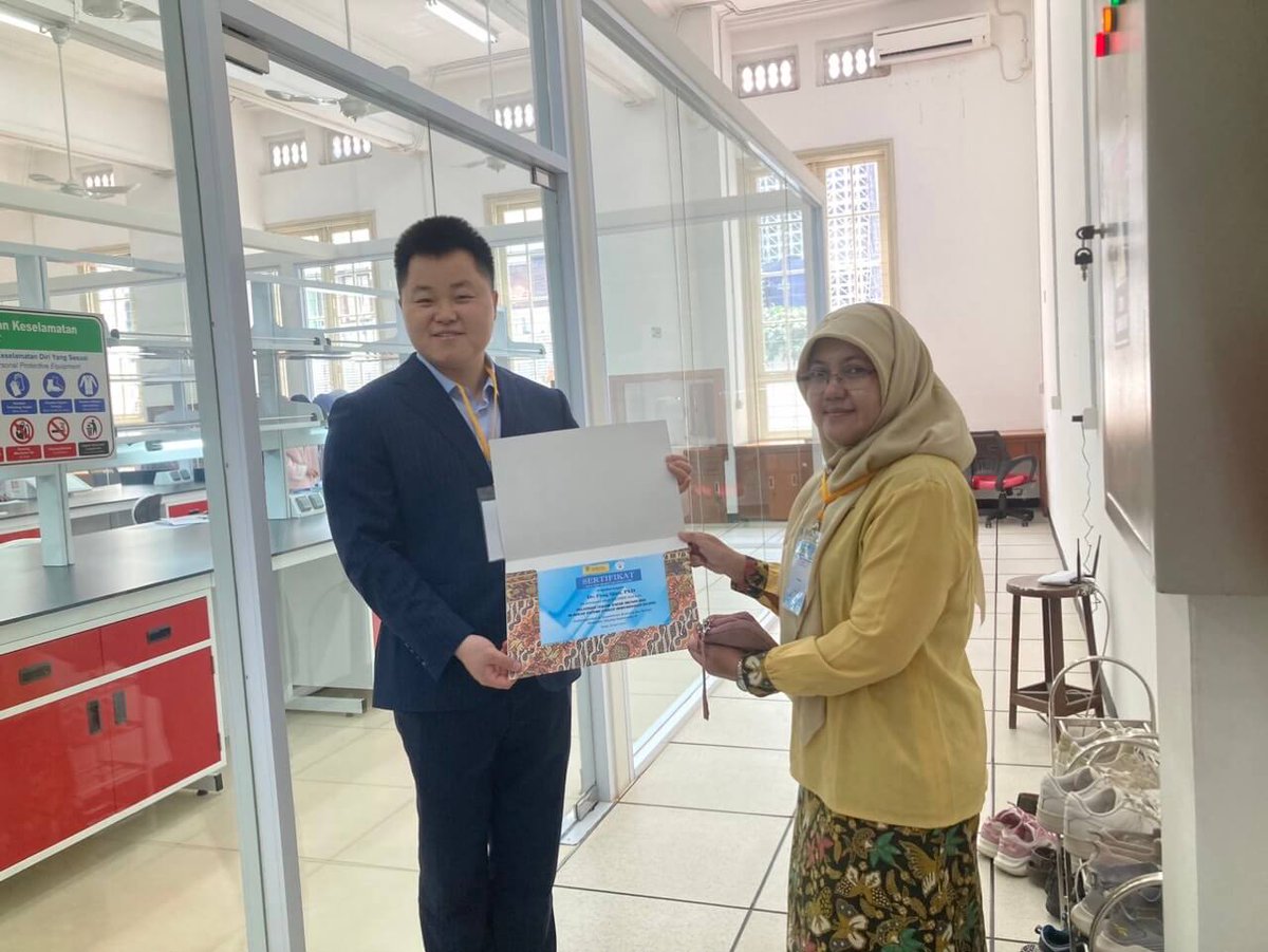 🎉 Exciting News Alert! 🎉
🌟 Yesterday, Elabscience tech team hosted a top-notch ELISA training session at the University of Indonesia, and the feedback has been phenomenal!

#ELISA #Training #Science #UniversityOfIndonesia #Elabscience #ResearchCommunity