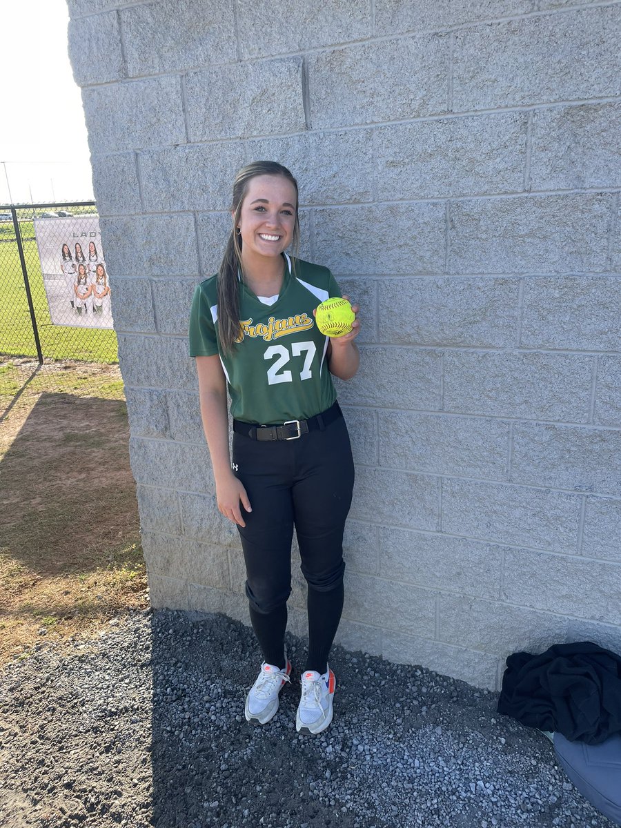 Brooke Blakely tweet media