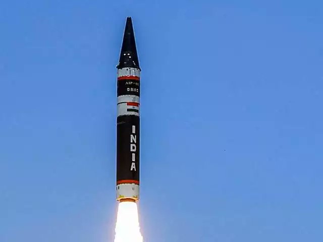 Agni-Prime: India's Next Gen Ballistic Missile brings unparalleled mobility and strategic flexibility.

idrw.org/agni-prime-ind…