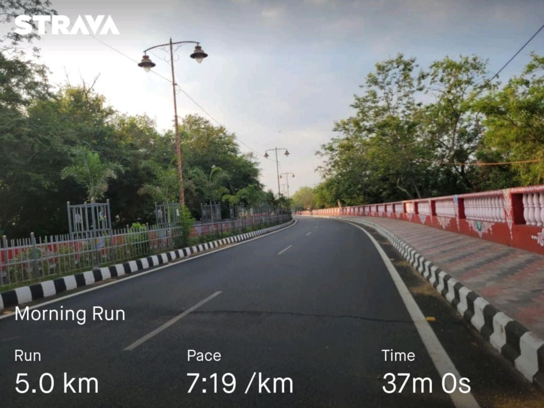 Good morning 💐

#running
#runner 
#marathon 
#ultrarunning #ultrarunner #strava
#run
#sports 
#fitindia #odishasports #viralreels #ultramarathon #kheloindia #marathontraining #marathoner #marathonrunner #halfmarathon #fitindia #runnersofinstagram 
#nevergiveup #stravarunner