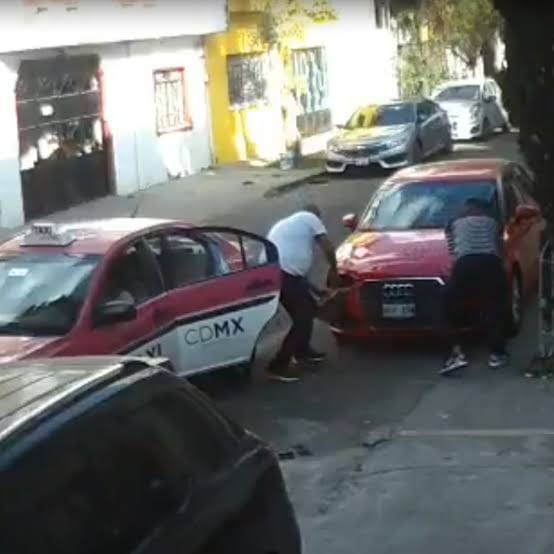 cuartodemillamx's tweet photo. A estos muchachos sin duda alguna hay que darles una beca del gobierno! https://t.co/LkedSh4LKx