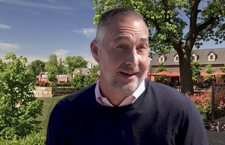 CardjnaIs's tweet image. ❤️ &amp;amp; 🔁 for a chance to win the ultimate fan experience taking in the Cardinals game at the historic Hermannhof Winery’s tasting room with Cardinals POBO John Mozeliak!

#ForTheLou