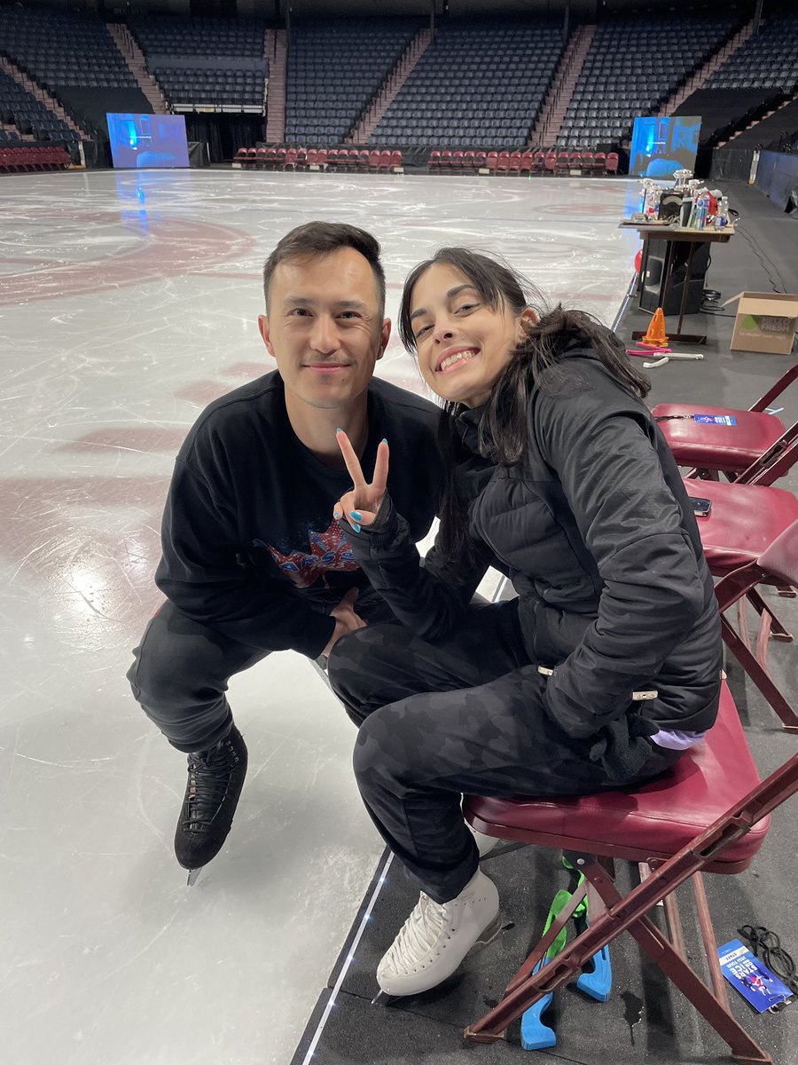 starsonice tweet picture