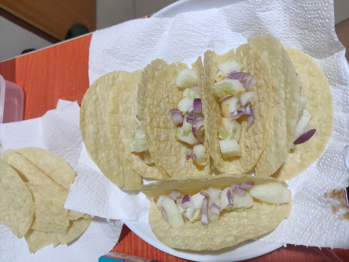 pressxietyd's tweet image. My taco update!
Ako unta ni snack sa ojt this day pero urgh di kaya sa akong lawas magsayo and prep ganina so as #healthbreak nako karon, mao nalang ni akong isnack this morning