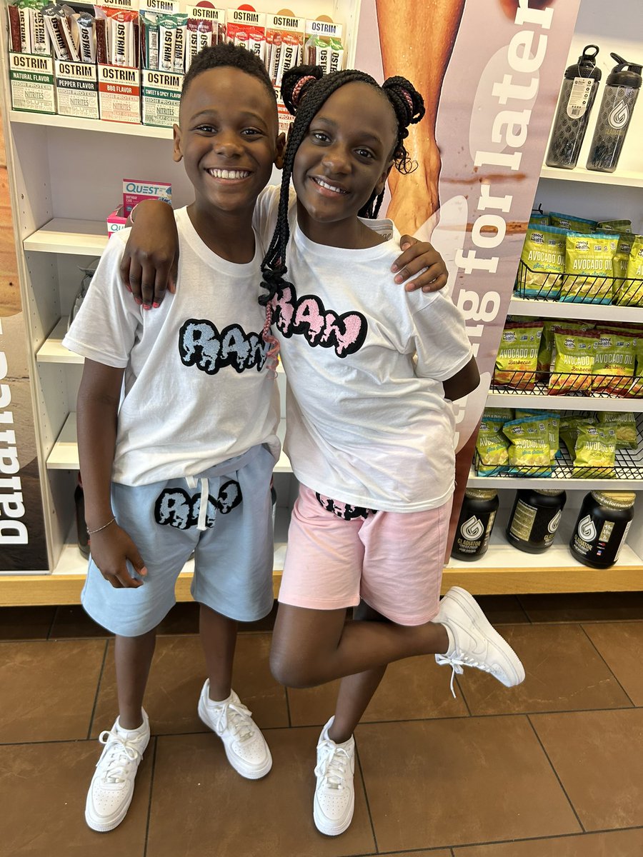 🥹 It's been an amazing 11yrs . Happy Birthday my Babies 🩷🩵 #TwinMom