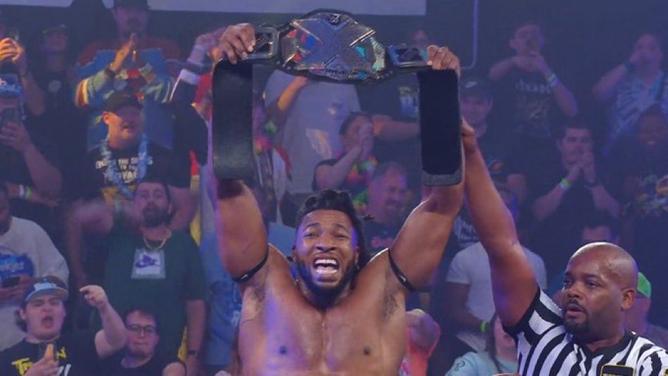 TRICK WILLIAMS IS THE NEW NXT CHAMPION!!!! #WWENXT