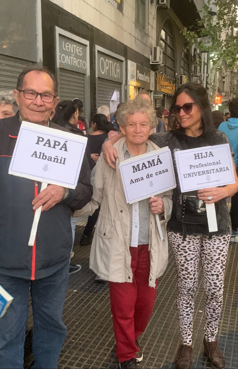 PedroBriegerOk's tweet image. Todo el mundo les pedía una foto y no pude contenerme. Gran síntesis de la Argentina inclusiva gracias a la universidad pública y gratuita.