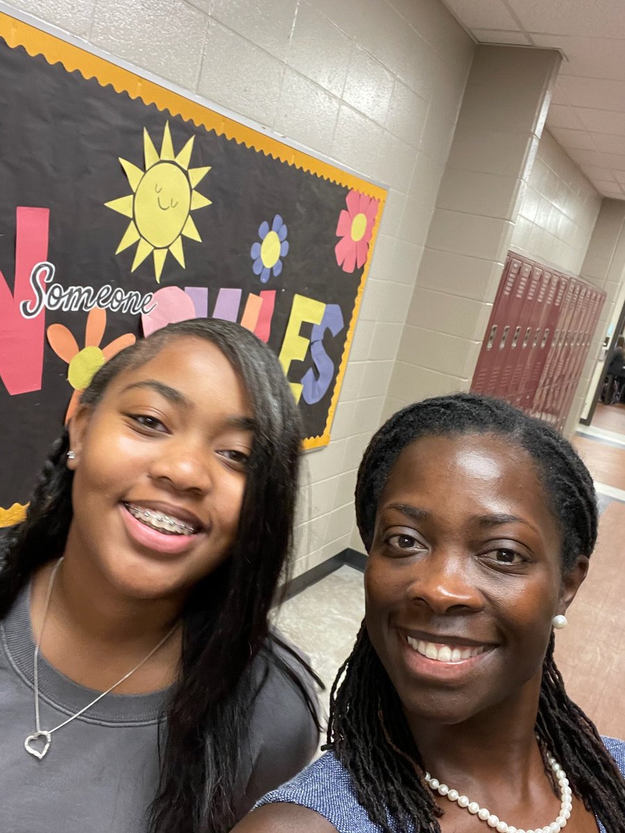 I've adopted the skin care routine of my middle school students. My skin has been glowing eversince. Beautiful melanin poppin'!!!🥰 Small suggestion w/ big return: Find the simple ways to connect with your students. It really isn't rocket science. It takes a lil #patience #time