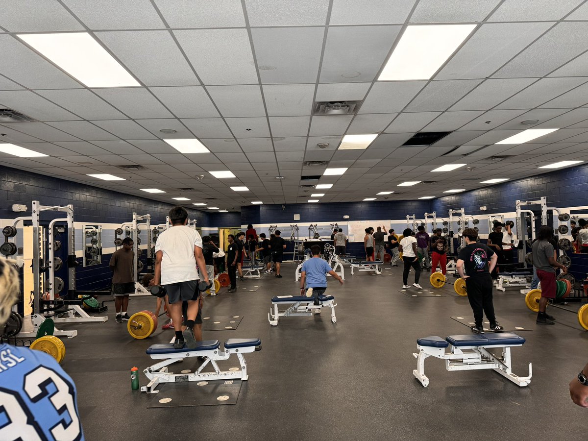 BFHS__Football's tweet photo. Day 2 of Spring ball in the bag and your Stampede were hard at work to change the narrative! 

#BTC #RunAZOne https://t.co/CybYbFh0J0