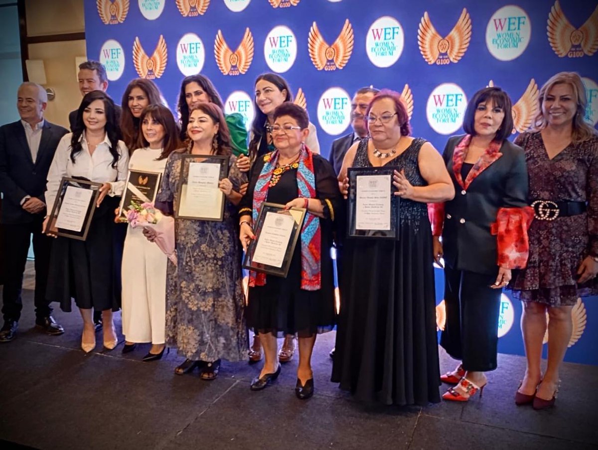 Es un honor ser reconocida junto a mujeres tan extraordinarias como @ClaraBrugadaM, @ErnestinaGodoy_, Eugenia Martínez Carrillo y @MarcelaVilleg15, su contribución a la sociedad es invaluable. ¡Muchas felicidades! @WEFIberoamerica