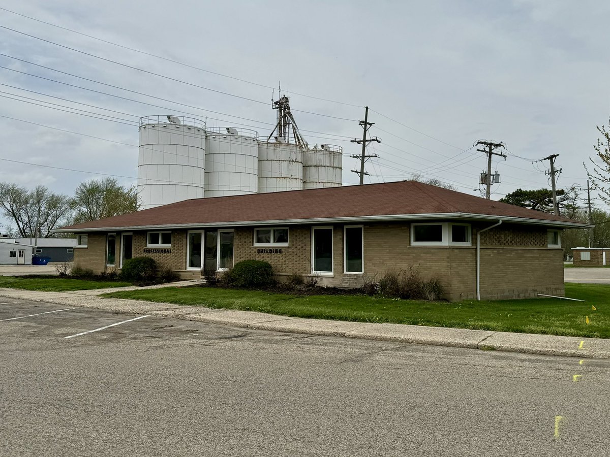TCIMFG's tweet photo. 🚀 Big news at @TCIMFG ! We’re opening a new Product Support Center in downtown Walnut, IL! Stay connected, stay supported. #TCIManufacturing #WalnutIL #ProductSupport #OpeningSoon https://t.co/SNXa1xzjbe