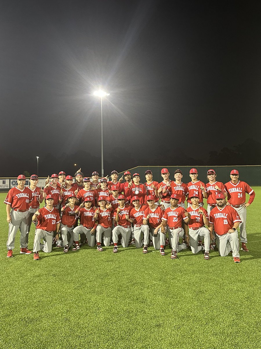 The Tomball Cougars are the District 15-6A champions! Cade Arrambide hit two home runs to help No. 2 Tomball (28-3, 13-0) defeat No. 15 Klein Cain 13-1 in a state-ranked matchup, clinch the District 15-6A title outright. #txhsbaseball @HoustonChronHS