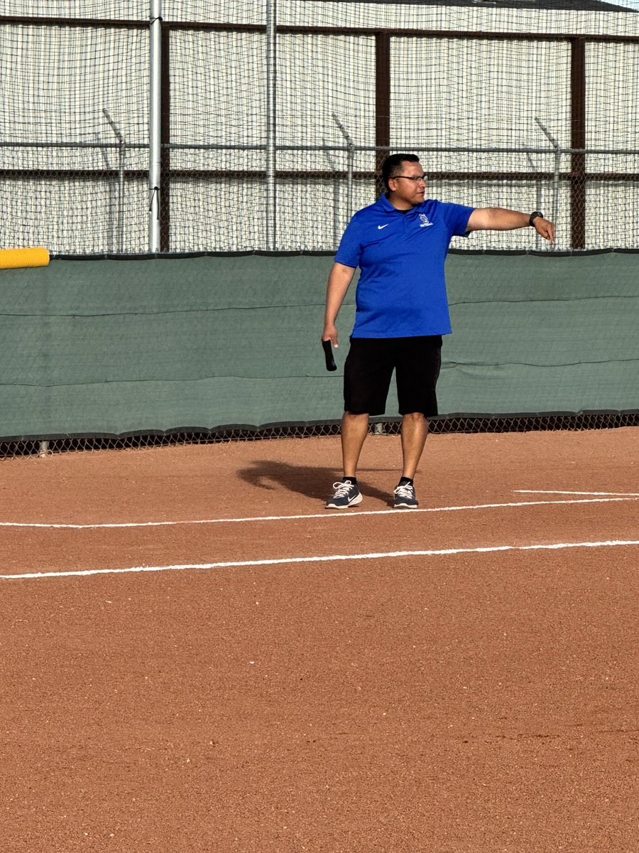 Coach Angel Gonzalez was named the 2024 District 2-4A Softball 🥎 Coach of the Year! Congratulations coach! #TrustTheProcess @SanElizarioISD @SE_EagleSB @Fchavezeptimes