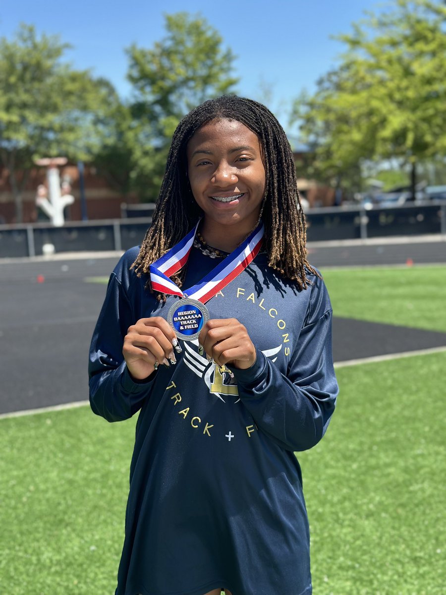 Girls HJ Breann Miller <a href="/Brem_illz/">Bre.m</a> punched her ticket to sectionals today with a 2nd place finish and new PR at 5’4.

<a href="/DaculaAthletics/">Dacula HS Athletics</a> <a href="/DaculaHS/">Dacula High School</a> <a href="/CoachE19141/">Craig Edwards</a> <a href="/CoachWarnock4/">Coach Warnock</a> <a href="/WhitleyRoland/">Roland Whitley</a>